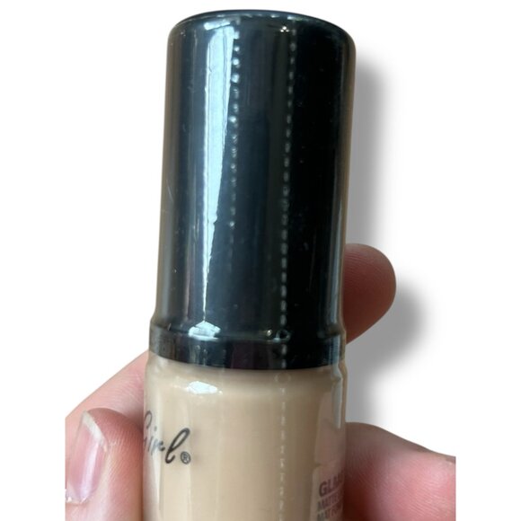 L.A. Girl Pro Matte HD Long Wear Liquid Foundation In Bisque 1 Fl Oz - Picture 3 of 3